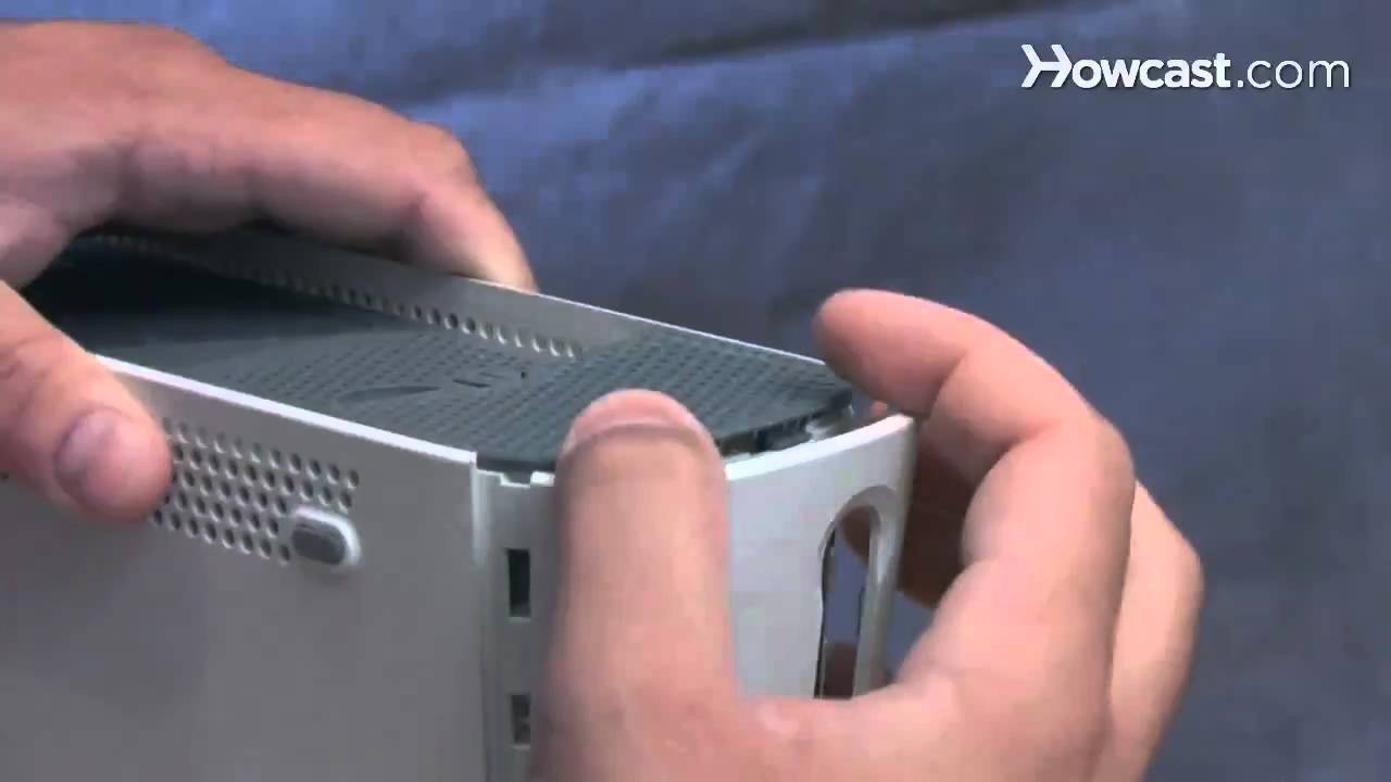 open an xbox 360 console