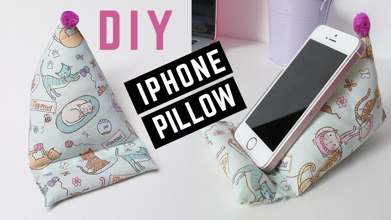 phone pillow stand