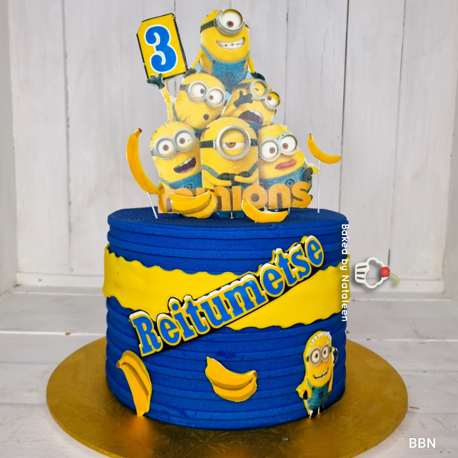 pictures of minion cakes