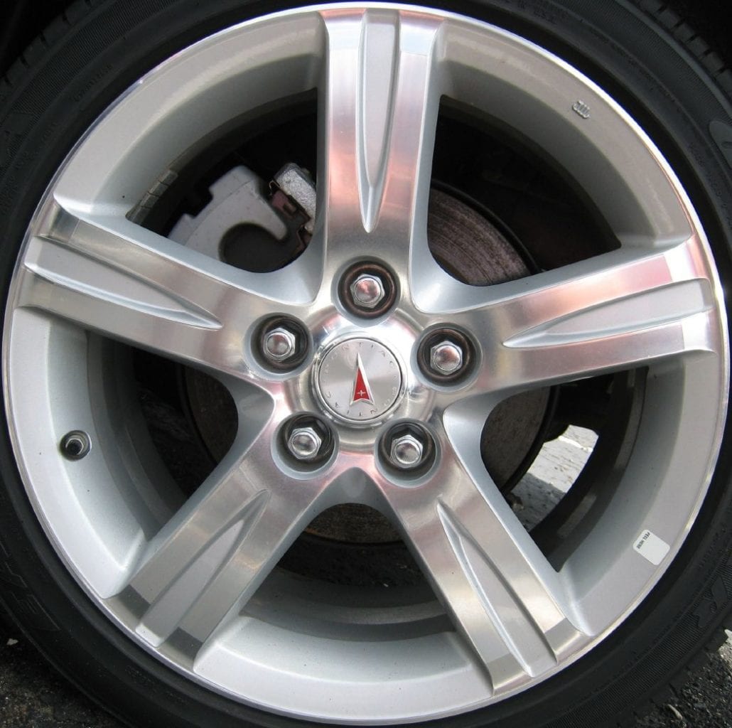 pontiac vibe 2009 bolt pattern