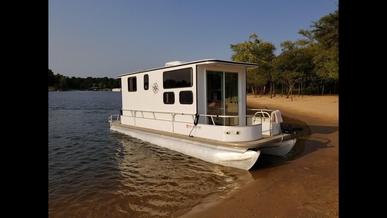 pontoon boat houseboat