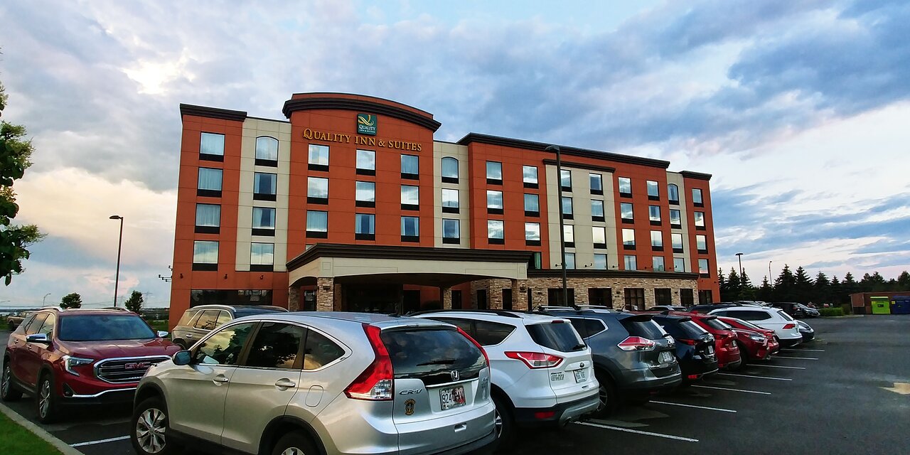 quality inn and suites levis qc