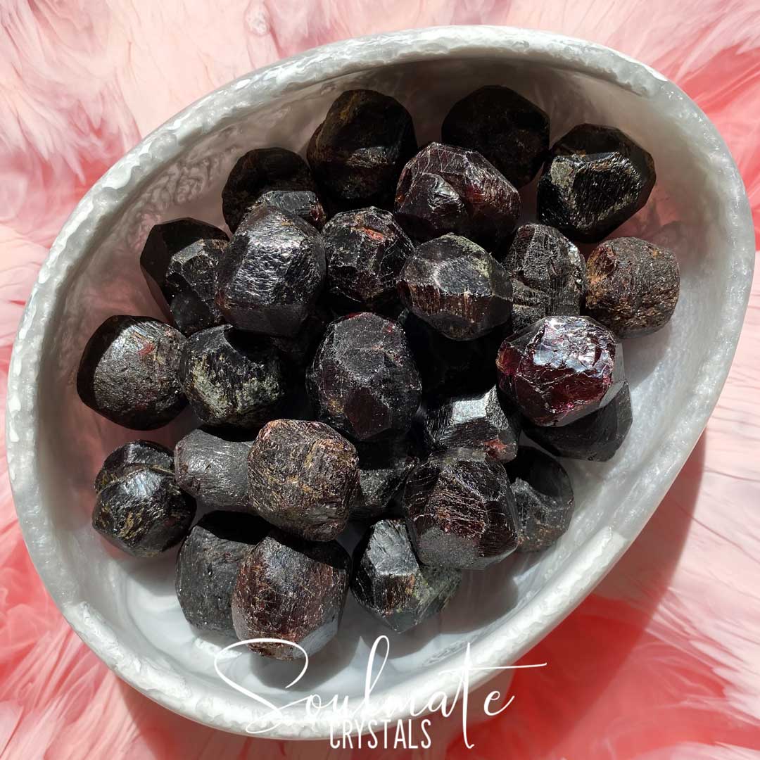 red garnet raw