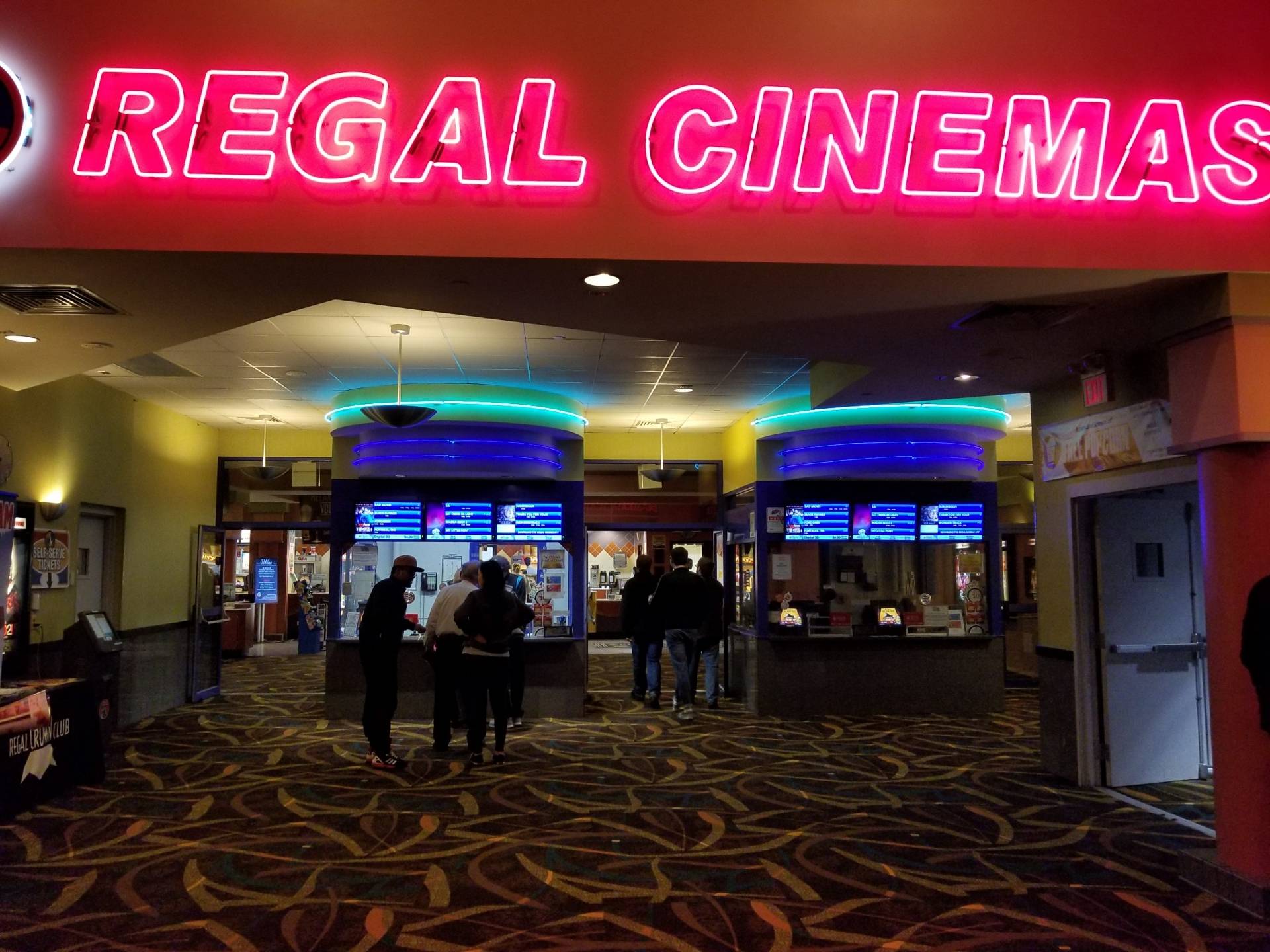 regal fairfax theater