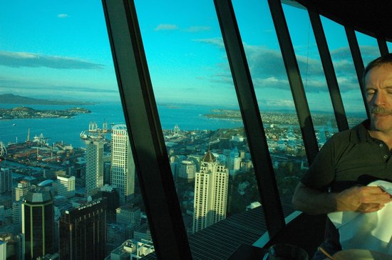 revolving restaurant auckland