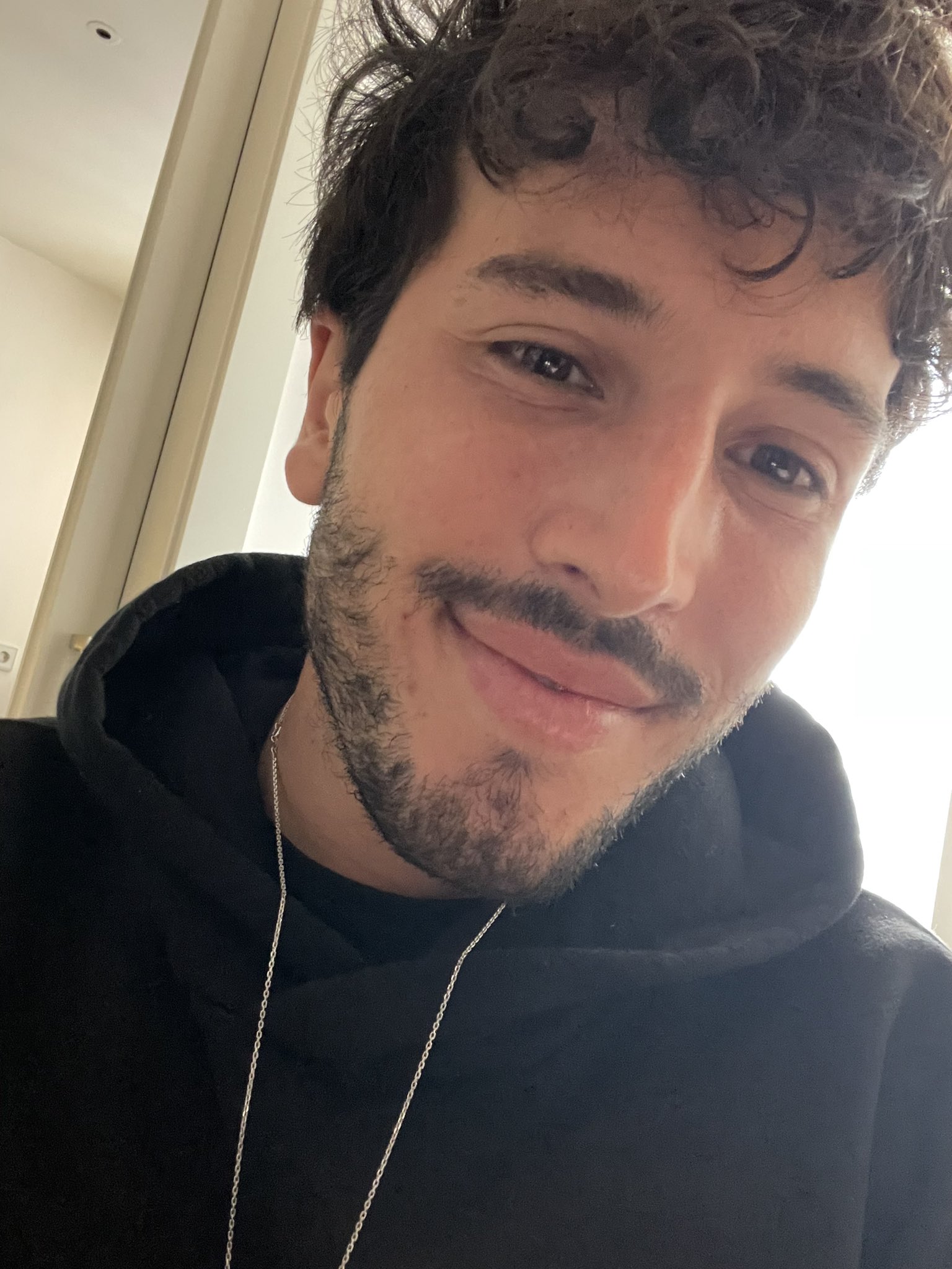 sebastian yatra twitter