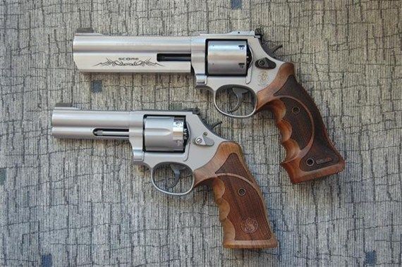 smith and wesson 686 grips