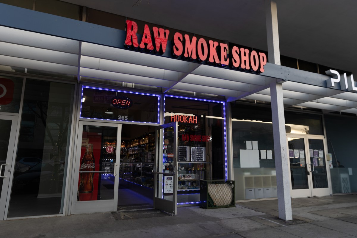 smoke shop near me open