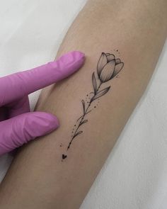 tatuajes de tulipanes