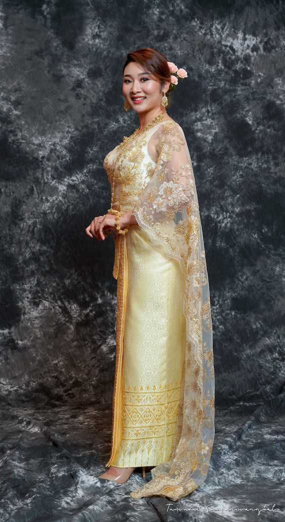 thai wedding dress