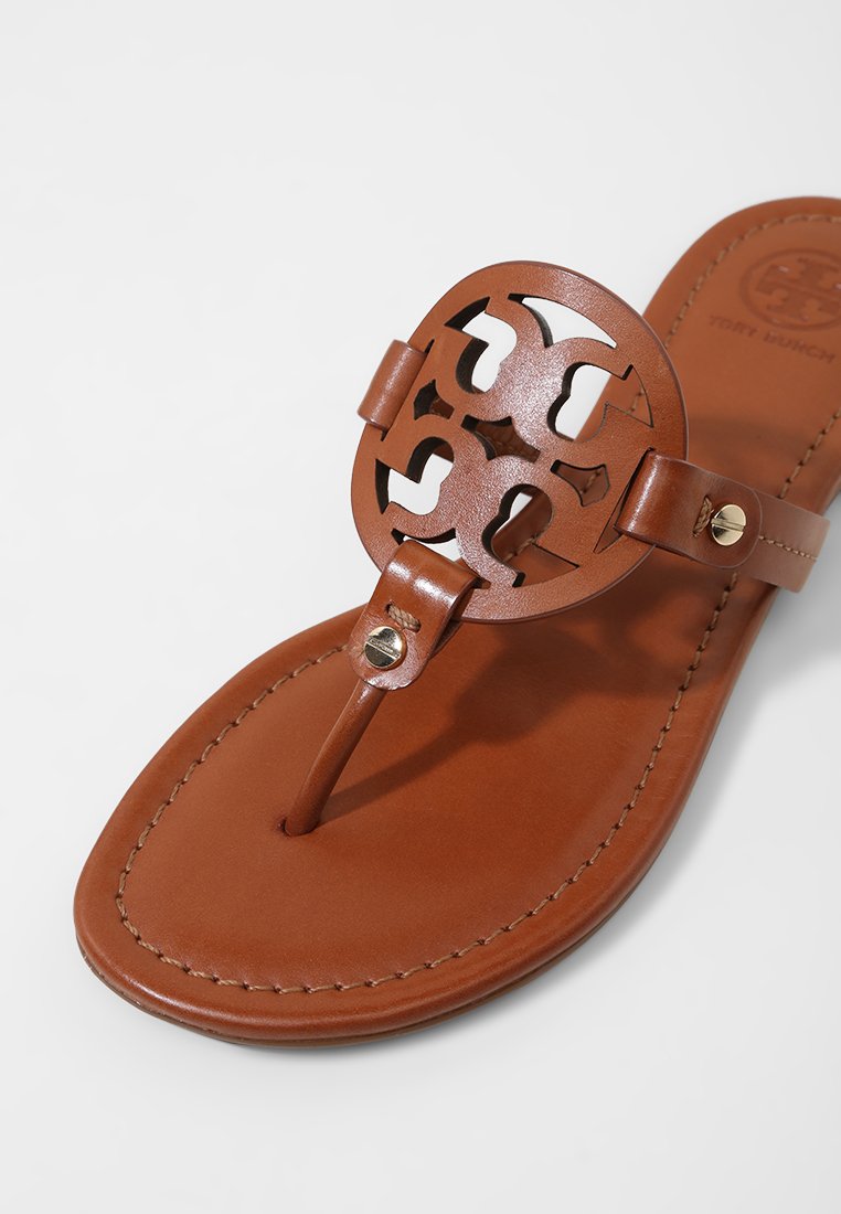 tory burch sandalias