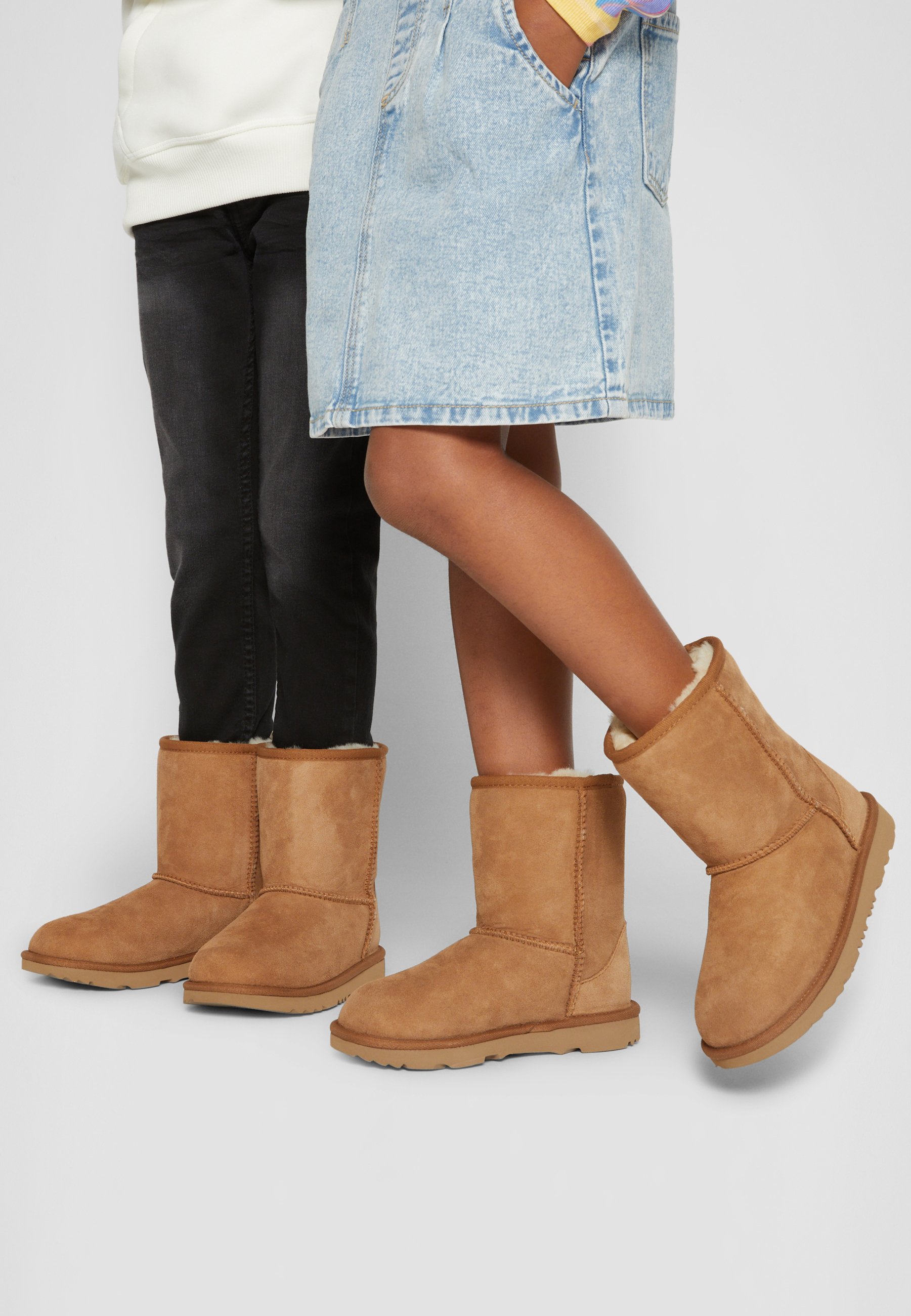 ugg chestnut