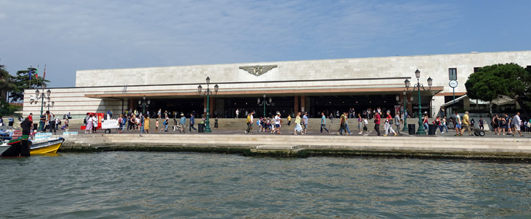 venezia santa lucia train station