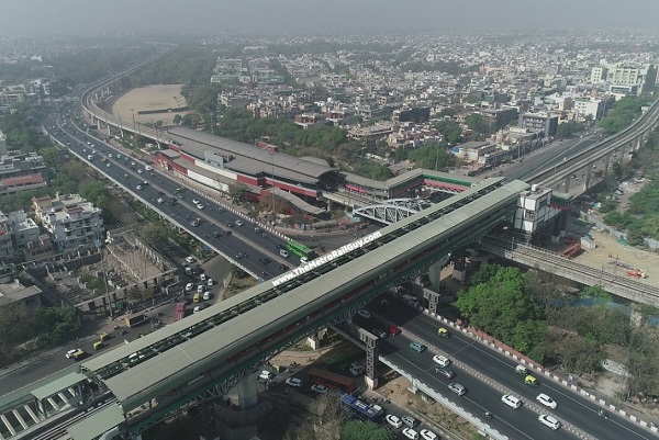 west punjabi bagh metro station