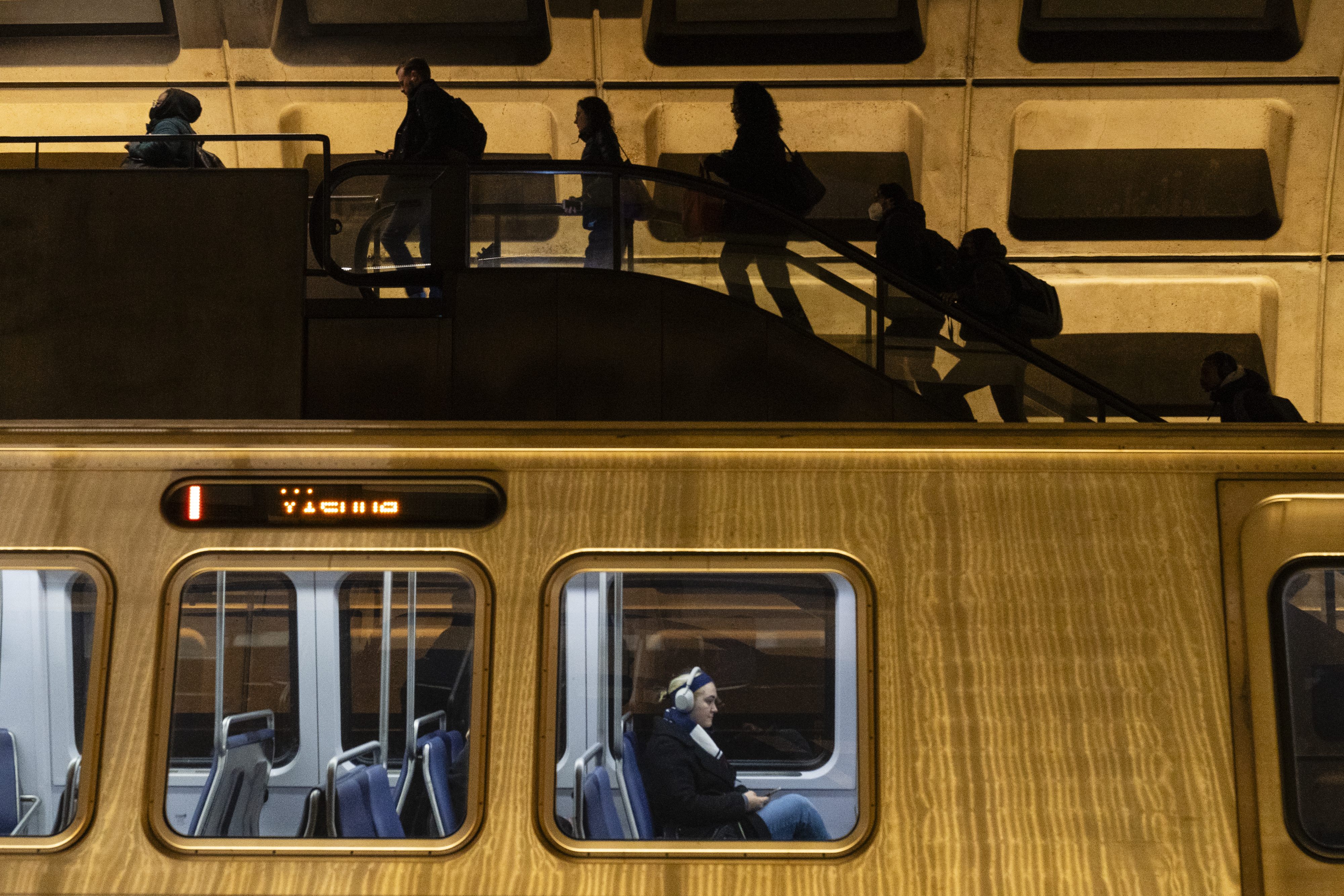 wmata closing time