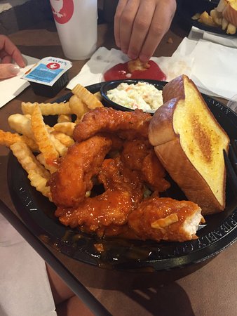 zaxbys chicken fingers & buffalo wings